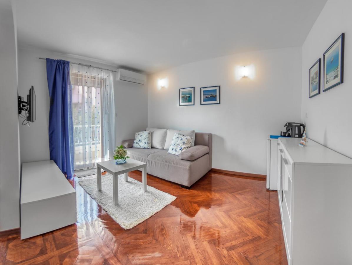 Guesthouse Residence Major Rovigno Esterno foto