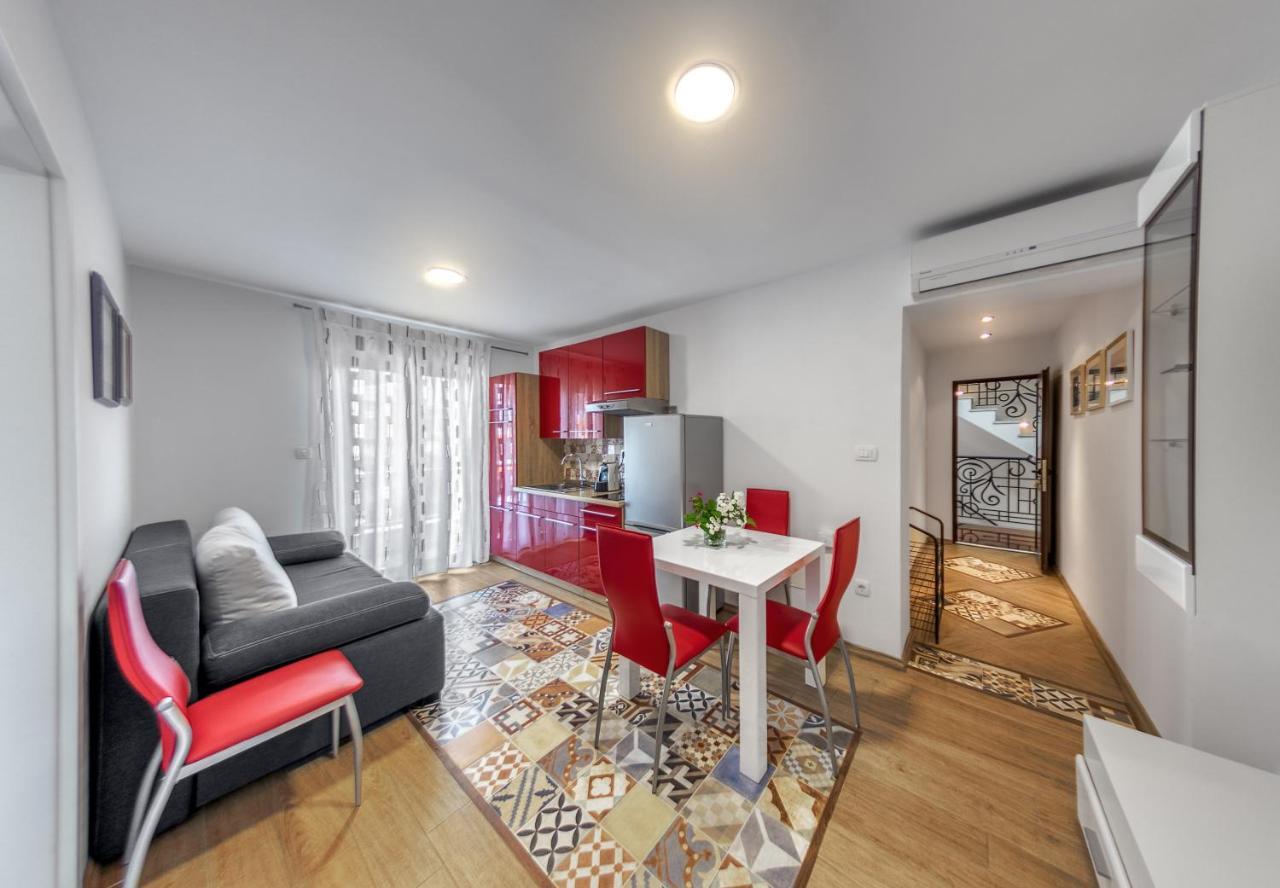 Guesthouse Residence Major Rovigno Esterno foto