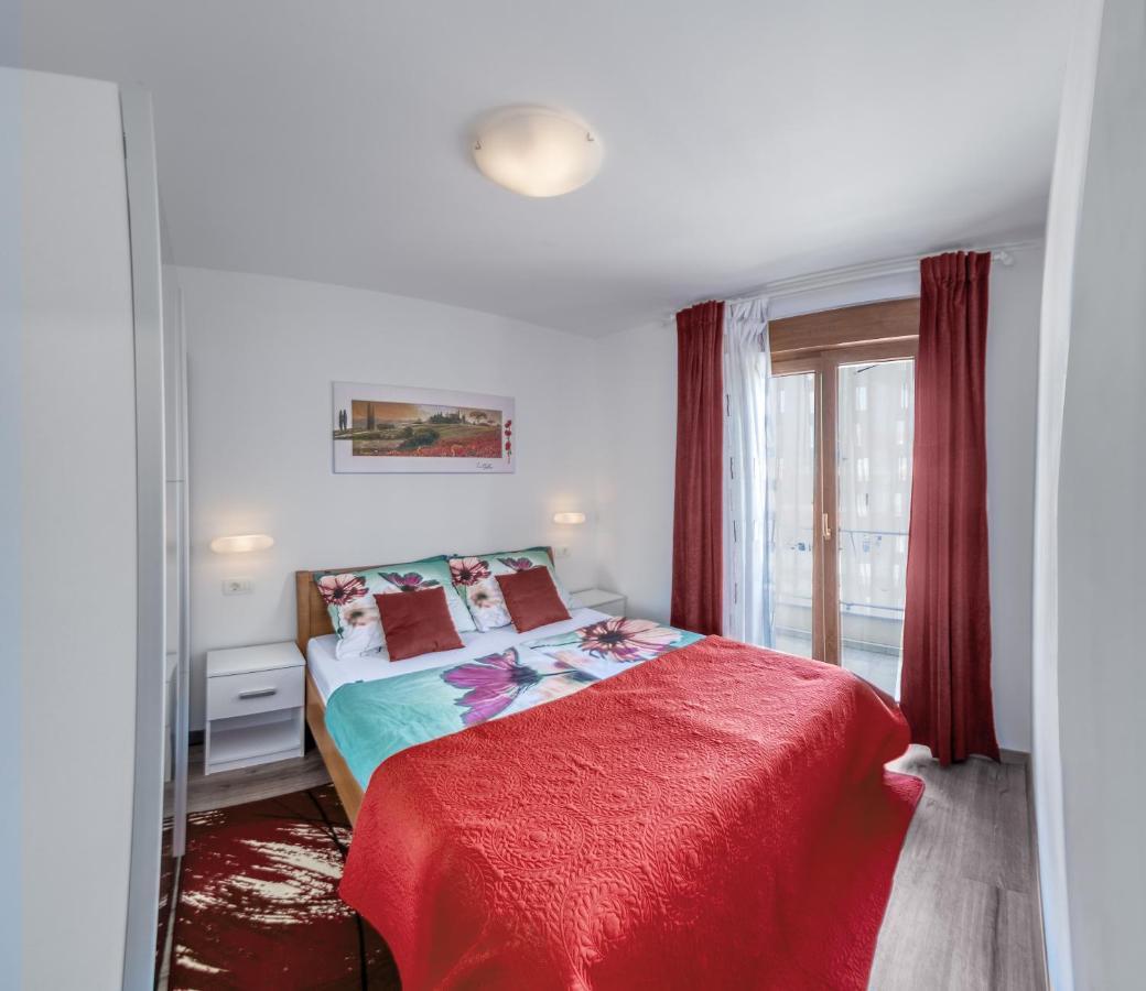Guesthouse Residence Major Rovigno Esterno foto